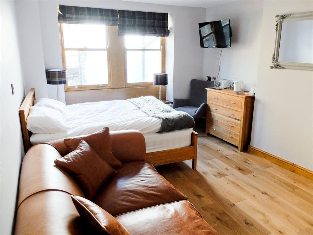 Rooms At The Nook 홀름퍼스 외부 사진